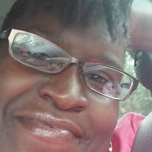 Meet your Posher, Cynthia